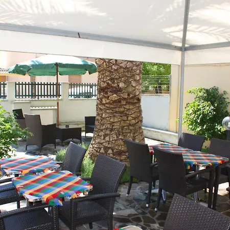 Hotell Hotel Alguer 3*